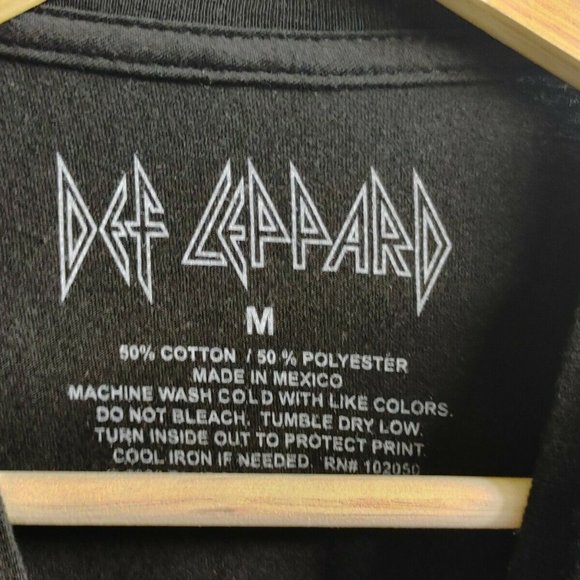 Def Leppard Licensed Distressed Classic Rock Roll Unisex Retro T-Shirt M - Picture 2 of 2